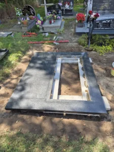 Podnoszenie nagrobków