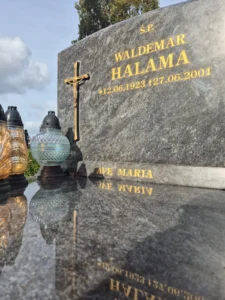 Renowacje nagrobków - po